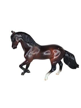 Breyer Stablemate Horse Paso Fino Dark Bay #6034 BODY RUBS